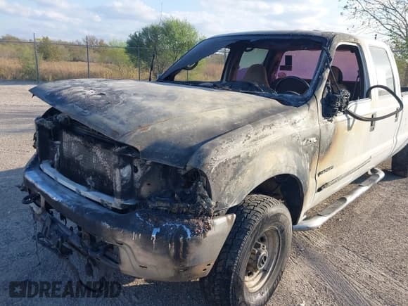 ✅ 1999 Ford F-250 XL • VIN: 1FTNW21F3XEE49527 • Lot: 43710429. Listed on IAAI with Not provided. Free auction sales archive from the USA and detailed vehicle history report at DreamBid. Image 6.