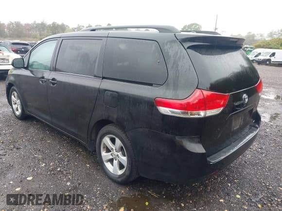 ✅ 2012 Toyota Sienna LE AAS • VIN: 5TDKK3DC0CS277578 • Lot: 43340372. Wystawiony na IAAI z przebiegiem 257 614 mil. Bezpłatny archiwum sprzedaży aukcyjnych z USA i szczegółowy raport historii pojazdu na DreamBid. Zdjęcie 3.