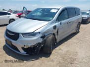 ✅ 2023 Chrysler Pacifica Hybrid Touring L • VIN: 2C4RC1L77PR618204 • Lot: 42736280. Wystawiony na IAAI z przebiegiem 74 611 mil. Bezpłatny archiwum sprzedaży aukcyjnych z USA i szczegółowy raport historii pojazdu na DreamBid. Zdjęcie 2.