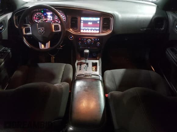 ✅ 2014 Dodge Charger RT Max • VIN: 2C3CDXDT0EH277995 • Lot: 87477294. Wystawiony na Copart z przebiegiem 80 728 mil. Bezpłatny archiwum sprzedaży aukcyjnych z USA i szczegółowy raport historii pojazdu na DreamBid. Zdjęcie 8.