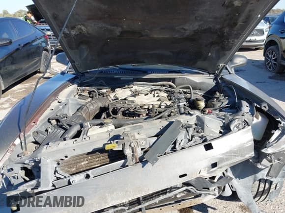 ✅ 2002 Ford Mustang Standard • VIN: 1FAFP404X2F242476 • Lot: 43591612. Wystawiony na IAAI z przebiegiem 177 613 mil. Bezpłatny archiwum sprzedaży aukcyjnych z USA i szczegółowy raport historii pojazdu na DreamBid. Zdjęcie 10.