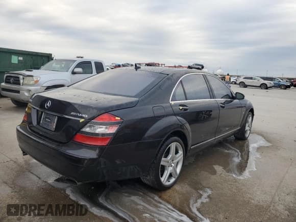 ✅ 2007 Mercedes-Benz S 600 • VIN: WDDNG76X07A126447 • Lot: 88431685. Wystawiony na Copart z przebiegiem 89 636 mil. Bezpłatny archiwum sprzedaży aukcyjnych z USA i szczegółowy raport historii pojazdu na DreamBid. Zdjęcie 3.