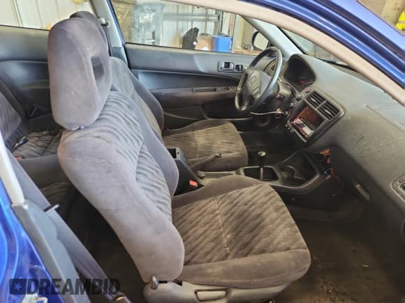 ✅ 2000 Honda Civic Si • VIN: 1HGEM1156YL081253 • Лот: 70217245. Опубликован ранее на Copart с пробегом 269 341 миль. Бесплатный доступ к архиву аукционных продаж из США и подробный отчёт об истории автомобиля на DreamBid. Изображение 10.