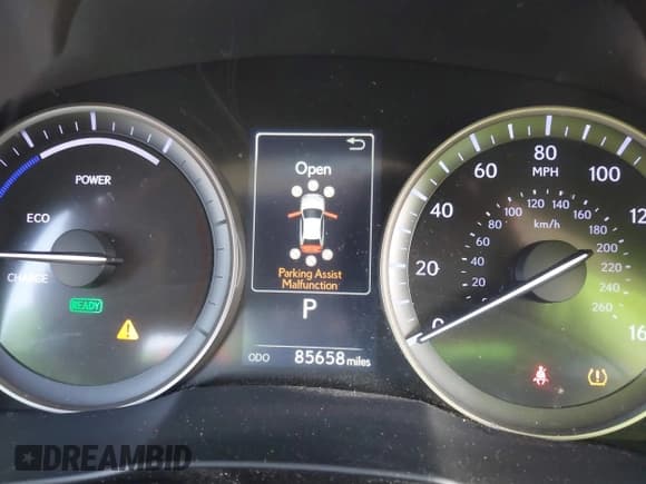 ✅ 2018 Lexus ES 300h • VIN: JTHBW1GG5J2193461 • Lot: 42370795. Listed on IAAI with 85,658 mi. Free auction sales archive from the USA and detailed vehicle history report at DreamBid. Image 7.