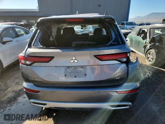 ✅ 2024 Mitsubishi Outlander SE • VIN: JA4J4VA86RZ039138 • Lot: 91006585. Listed on Copart with 40,697 mi. Free auction sales archive from the USA and detailed vehicle history report at DreamBid. Image 6.