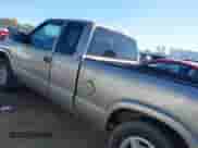 2000 Chevrolet S-10 LS с VIN 1GCDT19W1YK191711, выставлен на аукционе IAAI как лот 43329054 с пробегом 180 643 миль миль и . История ставок и продаж доступна на DreamBid. Изображение 14.