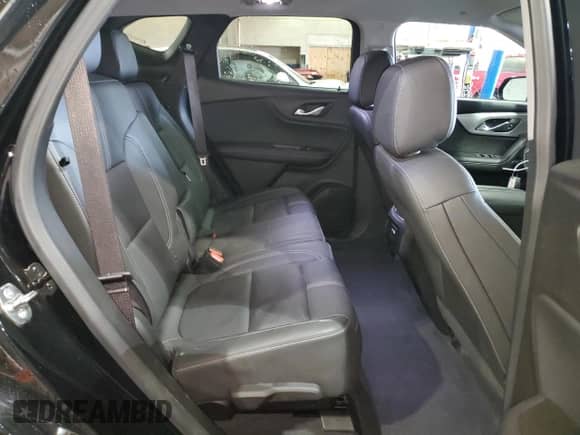 2024 Chevrolet Blazer LT z VIN 3GNKBJR40RS198008, wystawiony jako Copart lot #50523015 z przebiegiem 27 564 mil mil oraz Nie do naprawy • Non repairable. Historia ofert i sprzedaży dostępna na DreamBid. Obrazek 11.