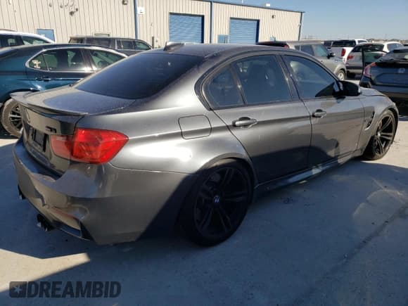 ✅ 2015 BMW M3 • VIN: WBS3C9C58FP803051 • Lot: 49765625. Listed on Copart with 111,934 mi. Free auction sales archive from the USA and detailed vehicle history report at DreamBid. Image 3.