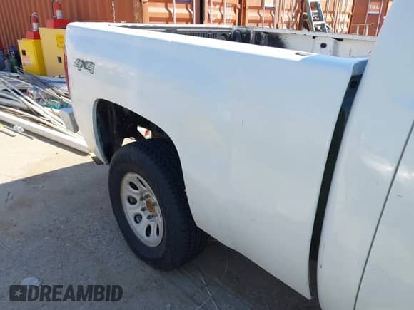 2010 Chevrolet Silverado 1500 Work Truck with VIN 1GCPKPEA0AZ127539, listed as a IAAI auction lot 43450669 with 180,695 mi miles and . Bid and sale history available at DreamBid. Image 18.