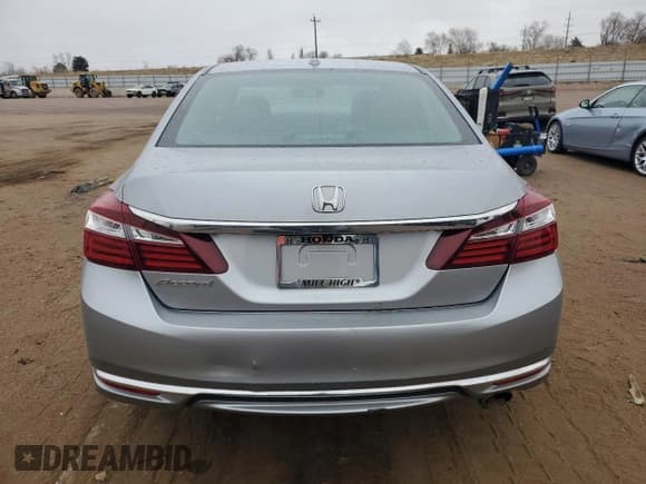 ✅ 2016 Honda Accord EX-L • VIN: 1HGCR2F84GA225314 • Lot: 93287165. Wystawiony na Copart z przebiegiem 100 111 mil. Bezpłatny archiwum sprzedaży aukcyjnych z USA i szczegółowy raport historii pojazdu na DreamBid. Zdjęcie 6.