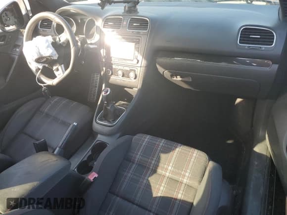 ✅ 2011 Volkswagen Golf GTI w/Sunroof • VIN: WVWEV7AJ6BW035245 • Лот: 55928795. Опубликован ранее на Copart с пробегом 187 700 миль. Бесплатный доступ к архиву аукционных продаж из США и подробный отчёт об истории автомобиля на DreamBid. Изображение 8.