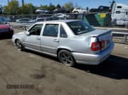 ✅ 2000 Volvo S70 • VIN: YV1LS61J4Y2630471 • Lot: 72342454. Listed on Copart with 167,733 mi. Free auction sales archive from the USA and detailed vehicle history report at DreamBid. Image 2.