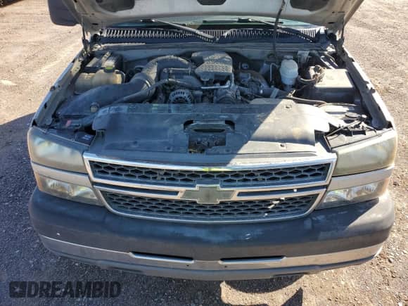 2005 Chevrolet Silverado 3500 DRW LS с VIN 1GCJK33255F891419, выставлен на аукционе Copart как лот 84474255 с пробегом 216 982 миль миль и Списание • Salvage title. История ставок и продаж доступна на DreamBid. Изображение 11.