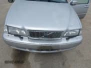 ✅ 1998 Volvo S70 • VIN: YV1LS567XW1505176 • Лот: 42476487. Опубликован ранее на IAAI с пробегом 232 628 миль. Бесплатный доступ к архиву аукционных продаж из США и подробный отчёт об истории автомобиля на DreamBid. Изображение 6.