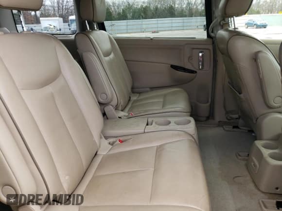 ✅ 2014 Nissan Quest S • VIN: JN8AE2KP1E9101518 • Lot: 82966984. Wystawiony na Copart z przebiegiem Nie podano. Bezpłatny archiwum sprzedaży aukcyjnych z USA i szczegółowy raport historii pojazdu na DreamBid. Zdjęcie 11.