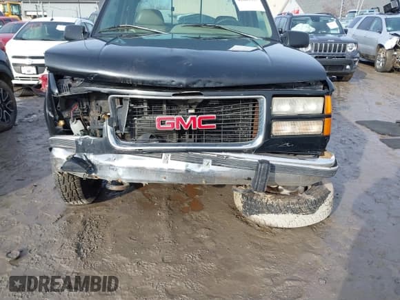 ✅ 1996 GMC Sierra 3500 • VIN: 1GTHK39R1TE533577 • Lot: 41685957. Listed on IAAI with 82,171 mi. Free auction sales archive from the USA and detailed vehicle history report at DreamBid. Image 6.