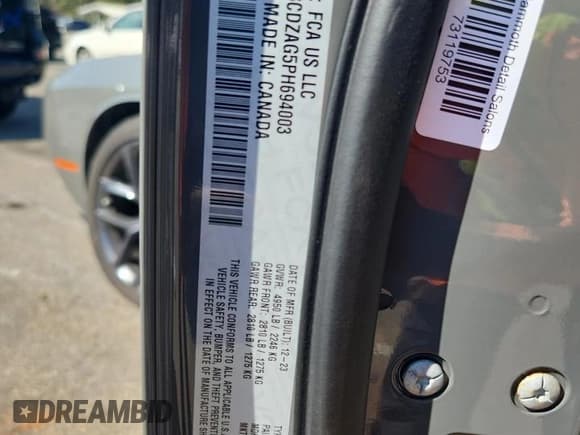 ✅ 2023 Dodge Challenger SXT • VIN: 2C3CDZAG5PH694003 • Lot: 82448565. Wystawiony na Copart z przebiegiem 10 004 mil. Bezpłatny archiwum sprzedaży aukcyjnych z USA i szczegółowy raport historii pojazdu na DreamBid. Zdjęcie 12.