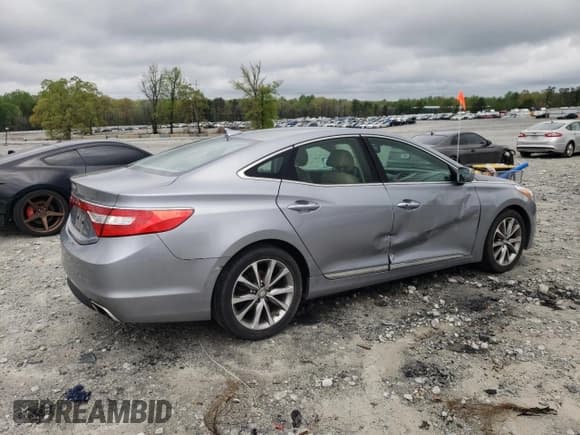 ✅ 2015 Hyundai Azera • VIN: KMHFG4JG1FA454362 • Lot: 50897305. Listed on Copart with 130,185 mi. Free auction sales archive from the USA and detailed vehicle history report at DreamBid. Image 3.