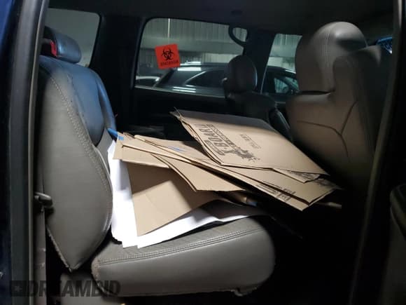 ✅ 2003 Chevrolet Suburban LT • VIN: 1GNFK16Z73J208611 • Lot: 56168855. Listed on Copart with Not provided. Free auction sales archive from the USA and detailed vehicle history report at DreamBid. Image 11.