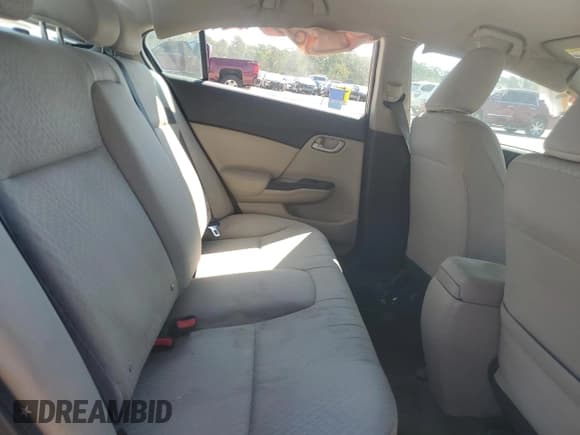 ✅ 2014 Honda Civic LX • VIN: 19XFB2F57EE070631 • Lot: 82098515. Wystawiony na Copart z przebiegiem Nie podano. Bezpłatny archiwum sprzedaży aukcyjnych z USA i szczegółowy raport historii pojazdu na DreamBid. Zdjęcie 10.