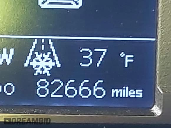 ✅ 2017 Toyota 4Runner SR5 Premium • VIN: JTEBU5JR5H5463012 • Лот: 43516137. Опубликован ранее на IAAI с пробегом 82 666 миль. Бесплатный доступ к архиву аукционных продаж из США и подробный отчёт об истории автомобиля на DreamBid. Изображение 16.