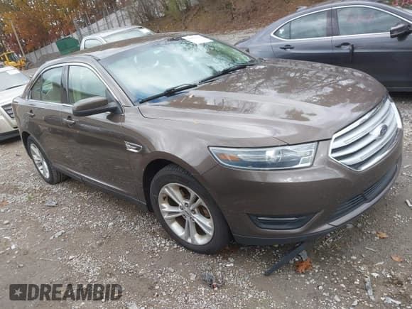 ✅ 2016 Ford Taurus SEL • VIN: 1FAHP2E81GG138775 • Лот: 43606670. Опубликован ранее на IAAI с пробегом 194 209 миль. Бесплатный доступ к архиву аукционных продаж из США и подробный отчёт об истории автомобиля на DreamBid. Изображение 1.