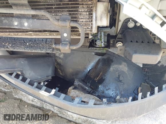 ✅ 2019 Ram ProMaster City Cargo Tradesman SLT • VIN: ZFBHRFBBXK6L87928 • Lot: 42352422. Wystawiony na IAAI z przebiegiem 105 664 mil. Bezpłatny archiwum sprzedaży aukcyjnych z USA i szczegółowy raport historii pojazdu na DreamBid. Zdjęcie 19.