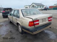 ✅ 1992 Volvo 900 • VIN: YV1JS8704N1101704 • Лот: 41884536. Опубликован ранее на IAAI с пробегом 151 903 миль. Бесплатный доступ к архиву аукционных продаж из США и подробный отчёт об истории автомобиля на DreamBid. Изображение 3.