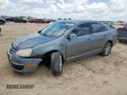 ✅ 2007 Volkswagen Jetta 2.5 • VIN: 3VWSF81K17M019361 • Лот: 61236895. Опубликован ранее на Copart с пробегом 138 976 миль. Бесплатный доступ к архиву аукционных продаж из США и подробный отчёт об истории автомобиля на DreamBid. Изображение 1.