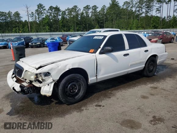 ✅ 2010 Ford Police Interceptor • VIN: 2FABP7BV3AX120969 • Lot: 57293675. Listed on Copart with 295,036 mi. Free auction sales archive from the USA and detailed vehicle history report at DreamBid. Image 1.