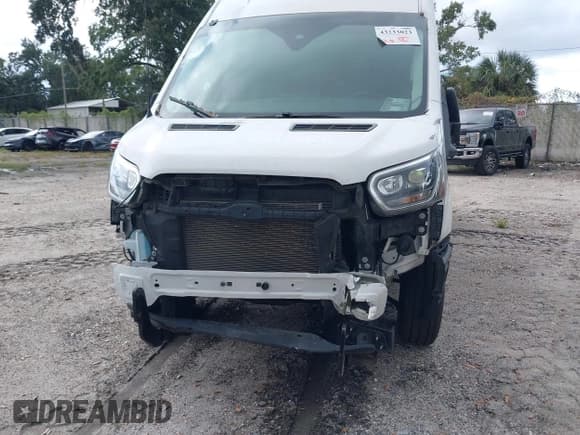 ✅ 2023 Ford Transit Cargo • VIN: 1FTBW3X85PKB54917 • Lot: 43233023. Listed on IAAI with 117,541 mi. Free auction sales archive from the USA and detailed vehicle history report at DreamBid. Image 6.