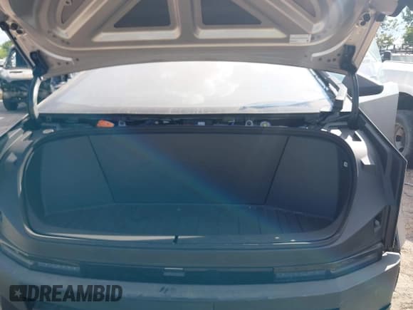 ✅ 2025 Tesla Cybertruck • VIN: 7G2CEHED1SA068606 • Lot: 42946309. Listed on IAAI with 5,212 mi. Free auction sales archive from the USA and detailed vehicle history report at DreamBid. Image 10.