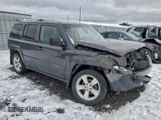 ✅ 2017 Jeep Patriot 75th Anniversary • VIN: 1C4NJRAB5HD136068 • Lot: 93110015. Wystawiony na Copart z przebiegiem 66 602 mil. Bezpłatny archiwum sprzedaży aukcyjnych z USA i szczegółowy raport historii pojazdu na DreamBid. Zdjęcie 4.
