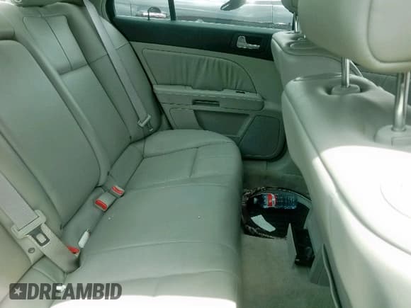 ✅ 2006 Cadillac STS • VIN: 1G6DC67A460209697 • Лот: 43802859. Опубликован ранее на Copart с пробегом 117 955 миль. Бесплатный доступ к архиву аукционных продаж из США и подробный отчёт об истории автомобиля на DreamBid. Изображение 6.