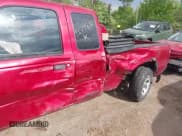 ✅ 2005 Ford Ranger XL • VIN: 1FTYR14UX5PA74830 • Lot: 42168030. Wystawiony na IAAI z przebiegiem 235 021 mil. Bezpłatny archiwum sprzedaży aukcyjnych z USA i szczegółowy raport historii pojazdu na DreamBid. Zdjęcie 6.