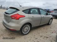 ✅ 2015 Ford Focus Electric • VIN: 1FADP3R45FL222017 • Лот: 73420413. Опубликован ранее на Copart с пробегом 58 205 миль. Бесплатный доступ к архиву аукционных продаж из США и подробный отчёт об истории автомобиля на DreamBid. Изображение 3.