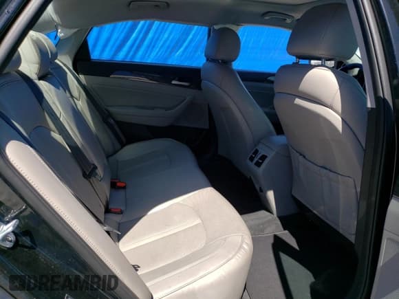 ✅ 2018 Hyundai Sonata Limited • VIN: 5NPE34AF6JH628849 • Lot: 50848953. Listed on Copart with 38,133 mi. Free auction sales archive from the USA and detailed vehicle history report at DreamBid. Image 10.