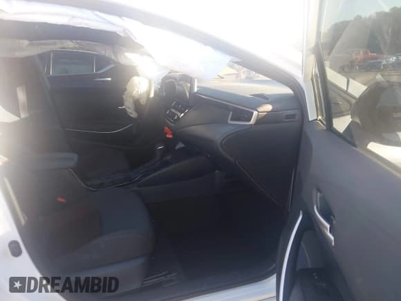 ✅ 2025 Toyota Corolla SE • VIN: 5YFS4MCE6SP237824 • Лот: 43417565. Опубликован ранее на IAAI с пробегом 12 051 миль. Бесплатный доступ к архиву аукционных продаж из США и подробный отчёт об истории автомобиля на DreamBid. Изображение 5.