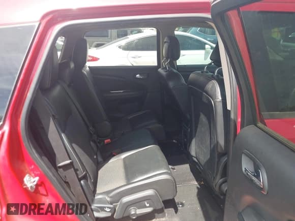 ✅ 2016 Dodge Journey Crossroad • VIN: 3C4PDCGG8GT226274 • Лот: 42049048. Опубликован ранее на IAAI с пробегом 127 661 миль. Бесплатный доступ к архиву аукционных продаж из США и подробный отчёт об истории автомобиля на DreamBid. Изображение 8.