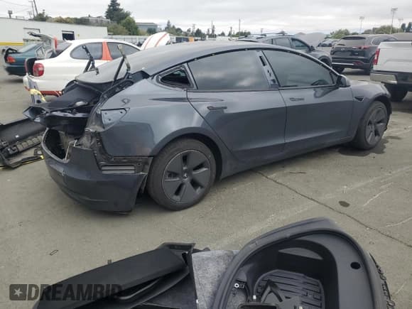 ✅ 2023 Tesla Model 3 • VIN: 5YJ3E1EA9PF553537 • Lot: 80538985. Wystawiony na Copart z przebiegiem 20 835 mil. Bezpłatny archiwum sprzedaży aukcyjnych z USA i szczegółowy raport historii pojazdu na DreamBid. Zdjęcie 3.