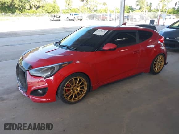 2016 Hyundai Veloster Turbo with VIN KMHTC6AE0GU289915, listed as a IAAI auction lot 43333026 with 124,055 mi miles and . Bid and sale history available at DreamBid. Image 18.