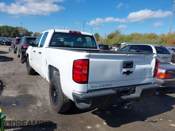 ✅ 2017 Chevrolet Silverado 1500 LS • VIN: 1GCRCNEH7HZ298435 • Lot: 43493254. Listed on IAAI with 139,071 mi. Free auction sales archive from the USA and detailed vehicle history report at DreamBid. Image 3.