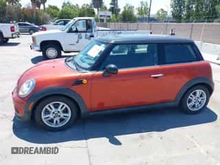 2013 MINI Hardtop with VIN WMWSU3C54DT545660, listed as a IAAI auction lot 42737468 with 41,059 mi miles and . Bid and sale history available at DreamBid. Image 6.