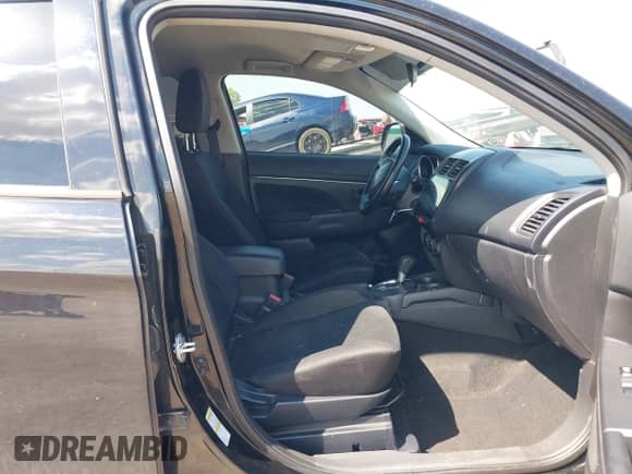 2015 Mitsubishi Outlander ES с VIN 4A4AP3AW9FE036228, выставлен на аукционе IAAI как лот 43318263 с пробегом 130 840 миль миль и . История ставок и продаж доступна на DreamBid. Изображение 5.