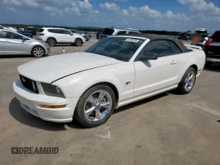 ✅ 2008 Ford Mustang GT Deluxe • VIN: 1ZVHT85H585202545 • Lot: 65352765. Listed on Copart with 64,942 mi. Free auction sales archive from the USA and detailed vehicle history report at DreamBid. Image 1.