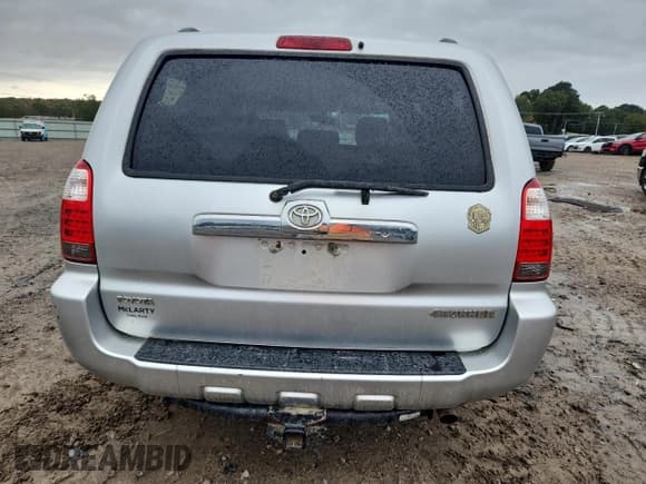 ✅ 2008 Toyota 4Runner SR5 • VIN: JTEZU14R18K007142 • Lot: 90310715. Listed on Copart with 295,651 mi. Free auction sales archive from the USA and detailed vehicle history report at DreamBid. Image 6.