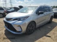 ✅ 2022 Toyota Sienna XSE • VIN: 5TDXRKEC8NS109541 • Lot: 68319015. Wystawiony na Copart z przebiegiem 71 346 mil. Bezpłatny archiwum sprzedaży aukcyjnych z USA i szczegółowy raport historii pojazdu na DreamBid. Zdjęcie 1.