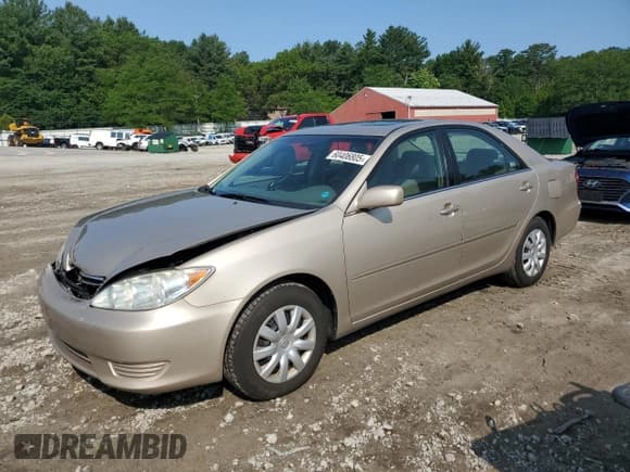 ✅ 2006 Toyota Camry STD • VIN: 4T1BE32KX6U746026 • Lot: 60406805. Listed on Copart with 172,361 mi. Free auction sales archive from the USA and detailed vehicle history report at DreamBid. Image 1.