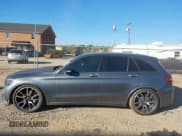 ✅ 2019 Mercedes-Benz GLC 43 AMG • VIN: WDC0G6EB6KF529875 • Lot: 43503323. Wystawiony na IAAI z przebiegiem 65 158 mil. Bezpłatny archiwum sprzedaży aukcyjnych z USA i szczegółowy raport historii pojazdu na DreamBid. Zdjęcie 13.