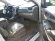 2015 Chevrolet Tahoe LT z VIN 1GNSKBKC3FR279459, wystawiony jako IAAI lot #43349972 z przebiegiem 112 043 mil mil oraz . Historia ofert i sprzedaży dostępna na DreamBid. Obrazek 5.